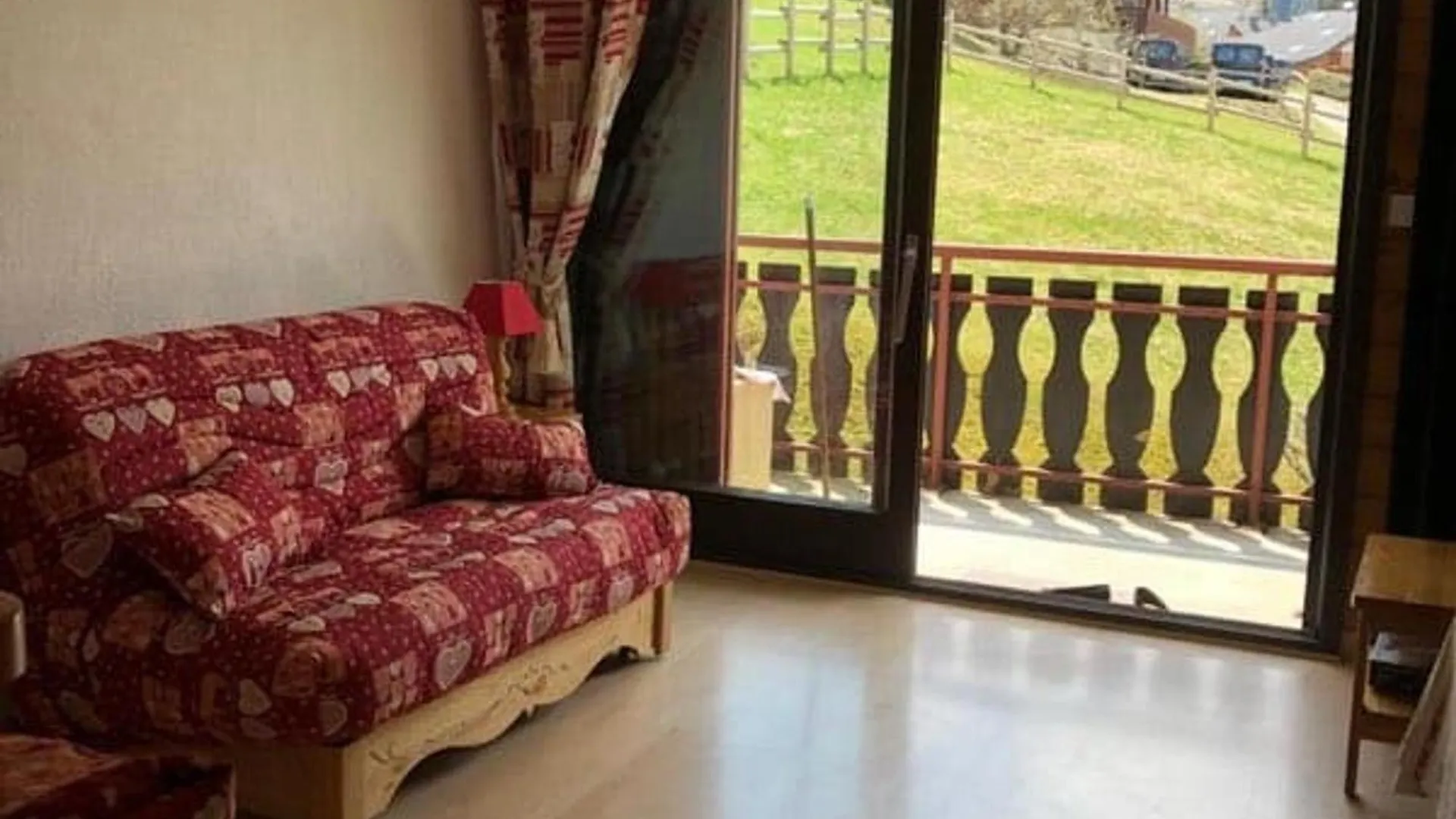 Studio Confortable Pour 3 Pers. A Chatel Avec Parking - Fr-1-676-214 location